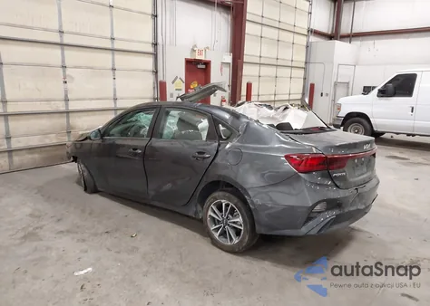 2023 Kia Forte Lxs z USA, uszkodzony, nr VIN 3KPF24ADXPE683548